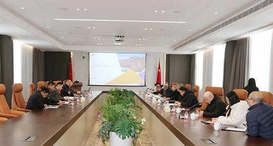 省级两化融合国度综合性示范区验收组专家调研122cc太阳集成游戏集团